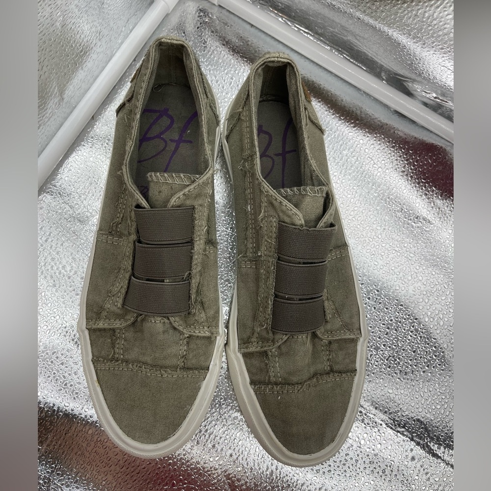 Womens Blowfish Army green  Slip-On Sneakers